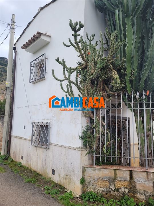 Quadrilocale in vendita a Palermo