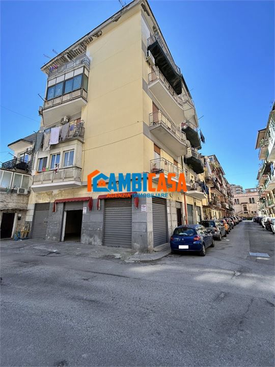 Magazzino in vendita a Palermo