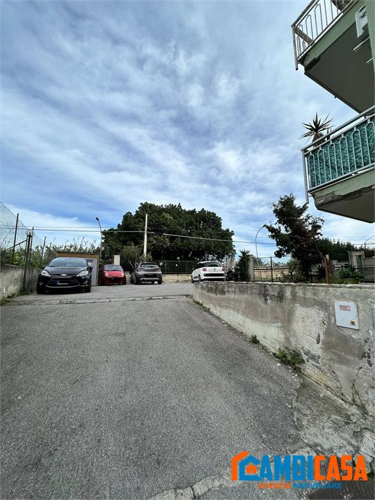 Magazzino in vendita a Ficarazzi