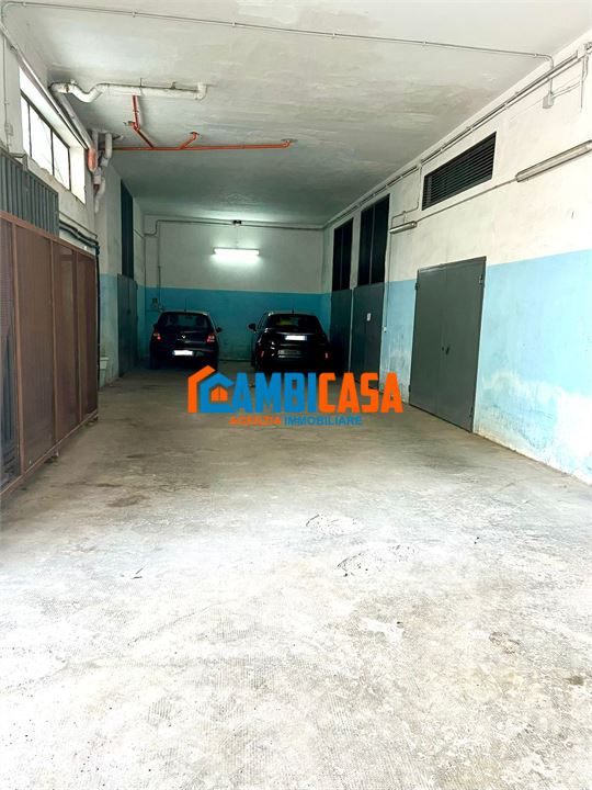 Box/Garage 20mq in vendita a Palermo