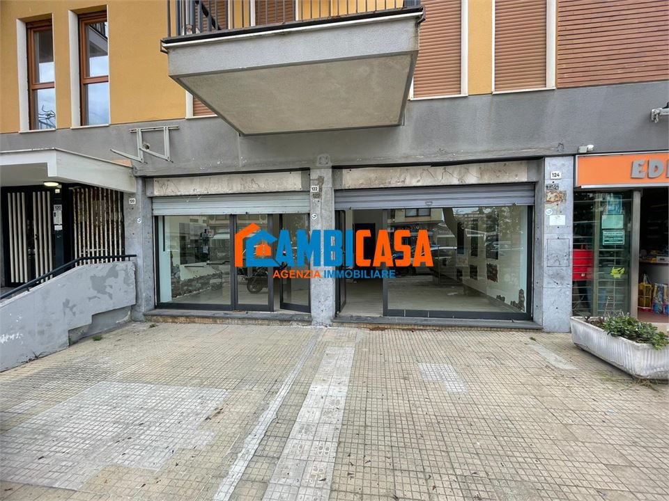 Locale commerciale in vendita a Palermo