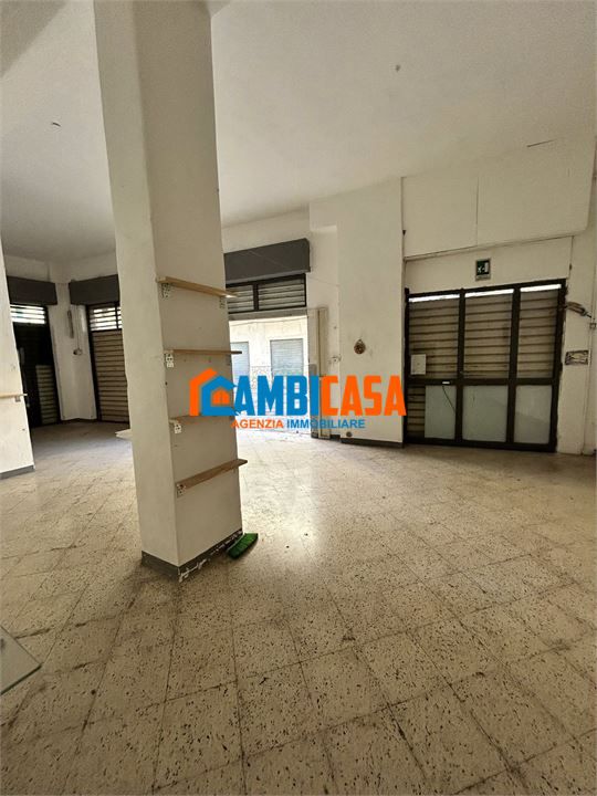 Magazzino in vendita a Palermo