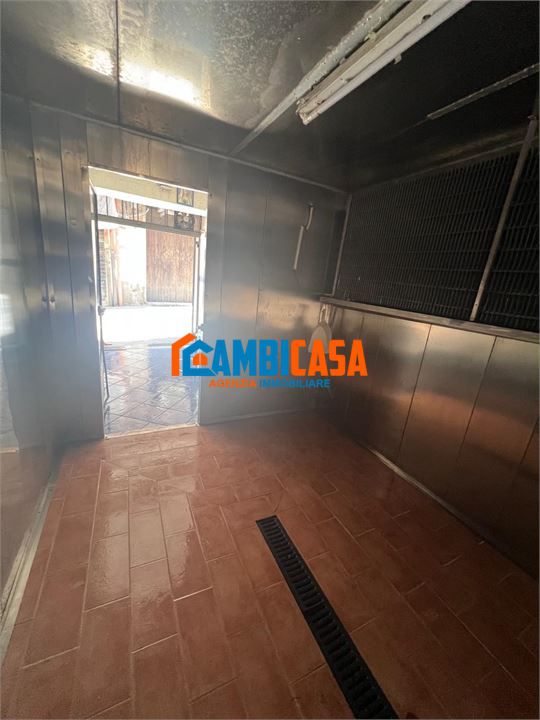 Magazzino in vendita a Palermo