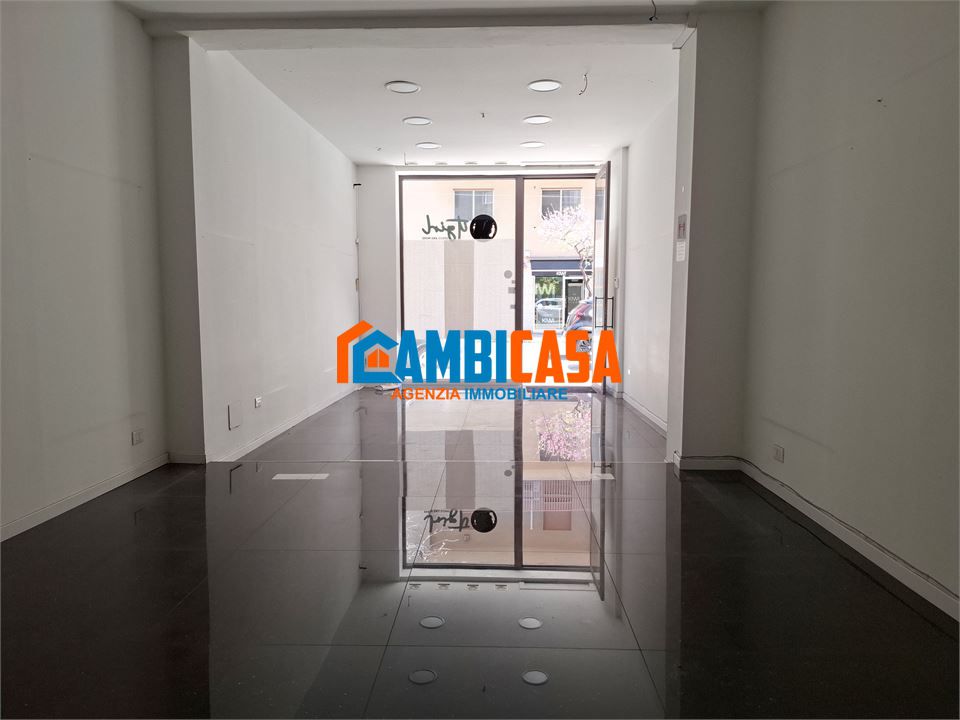 Locale commerciale in vendita a Palermo