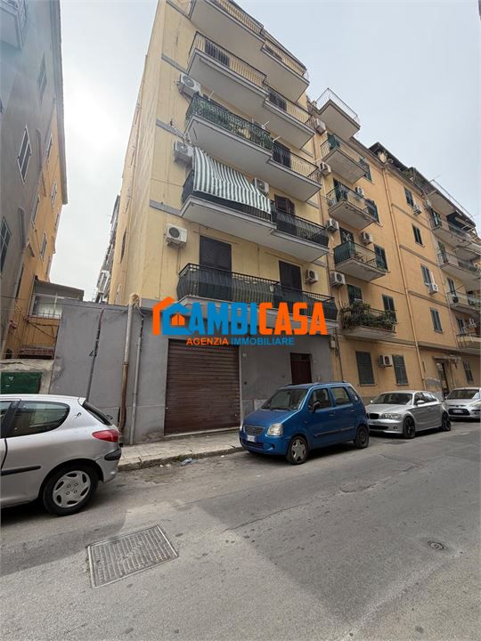 Magazzino in vendita a Palermo