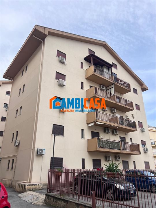 Quadrilocale in vendita a Palermo
