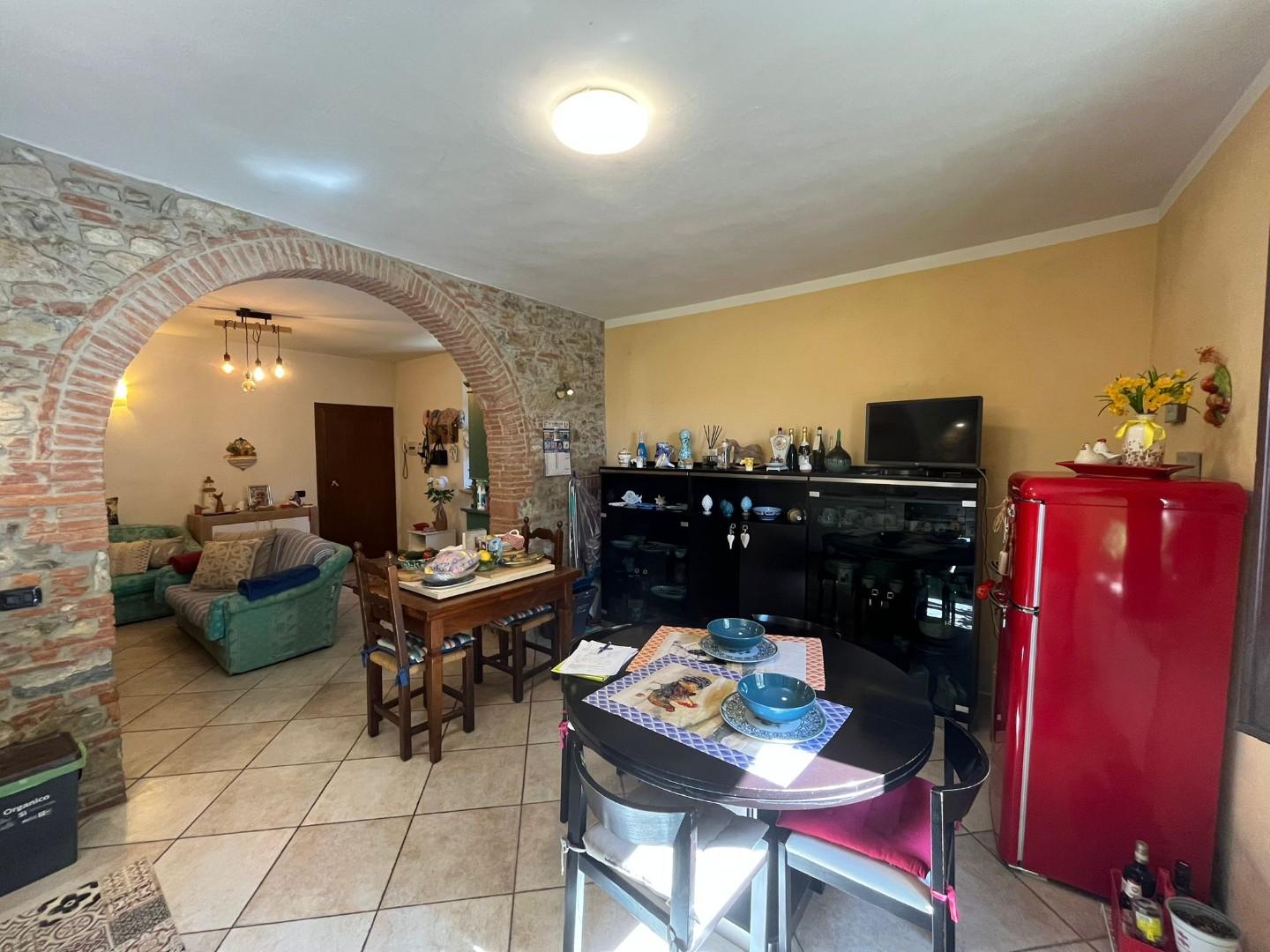 Appartamento in vendita a Suvereto