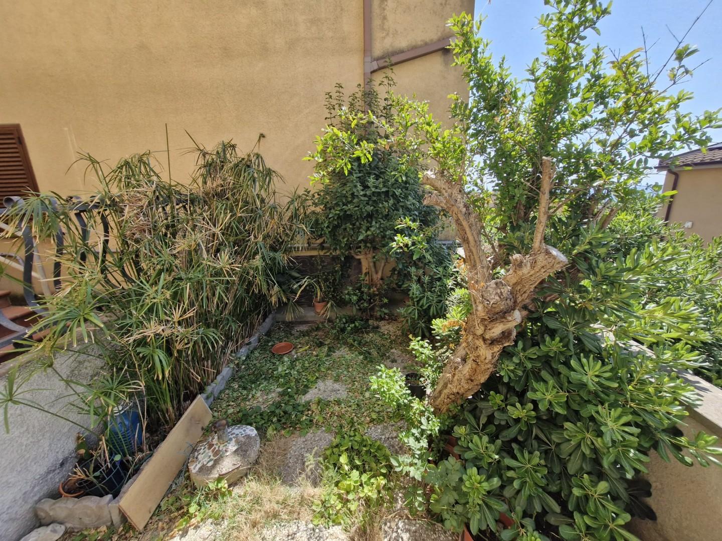 Appartamento con giardino, Piombino salivoli