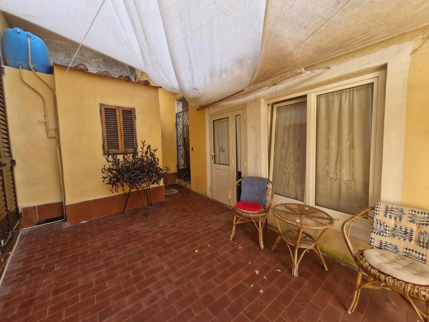 Appartamento con giardino, Rio cavo