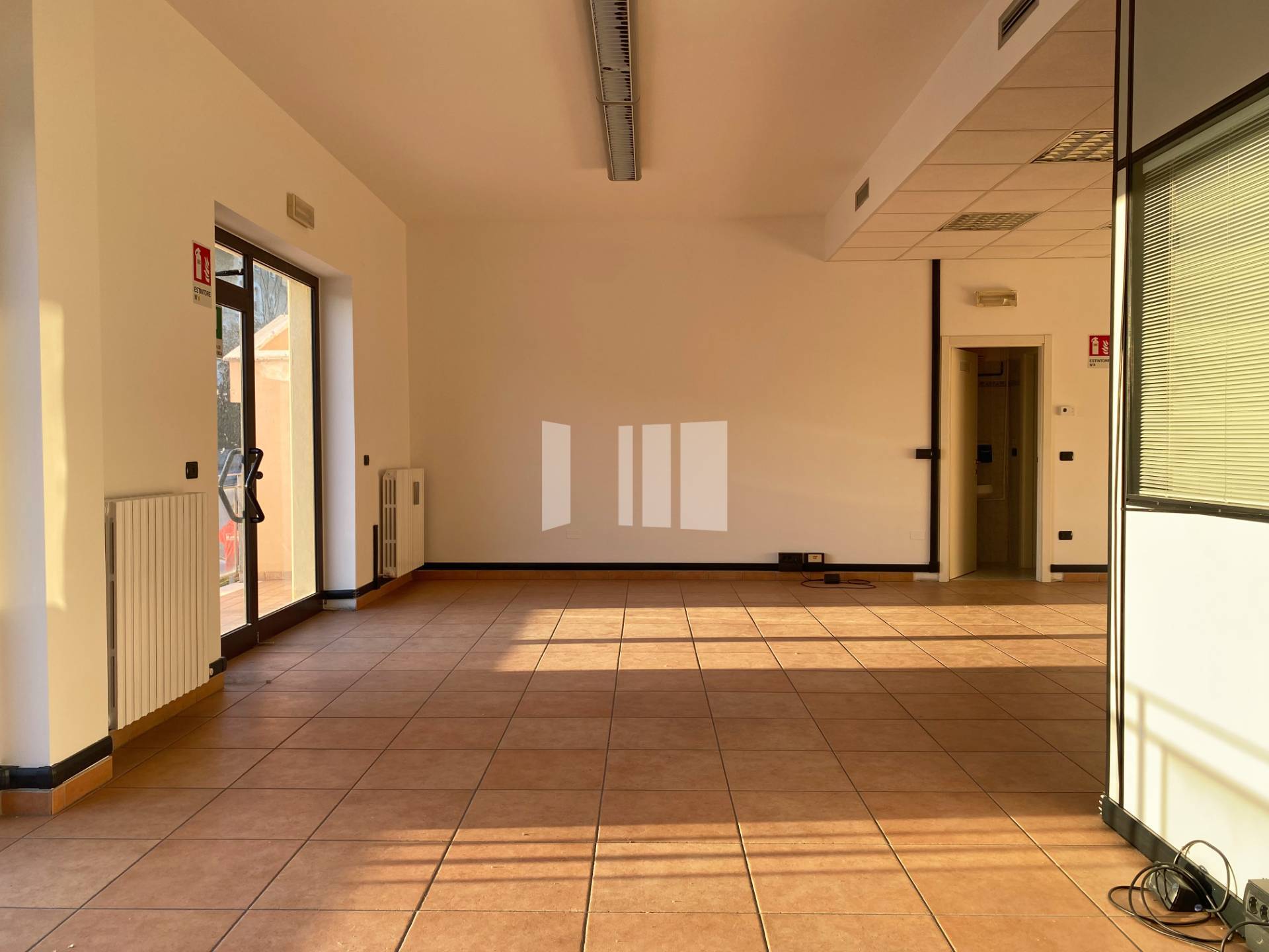 Locale commerciale in vendita a Giulianova, Giulianova Paese