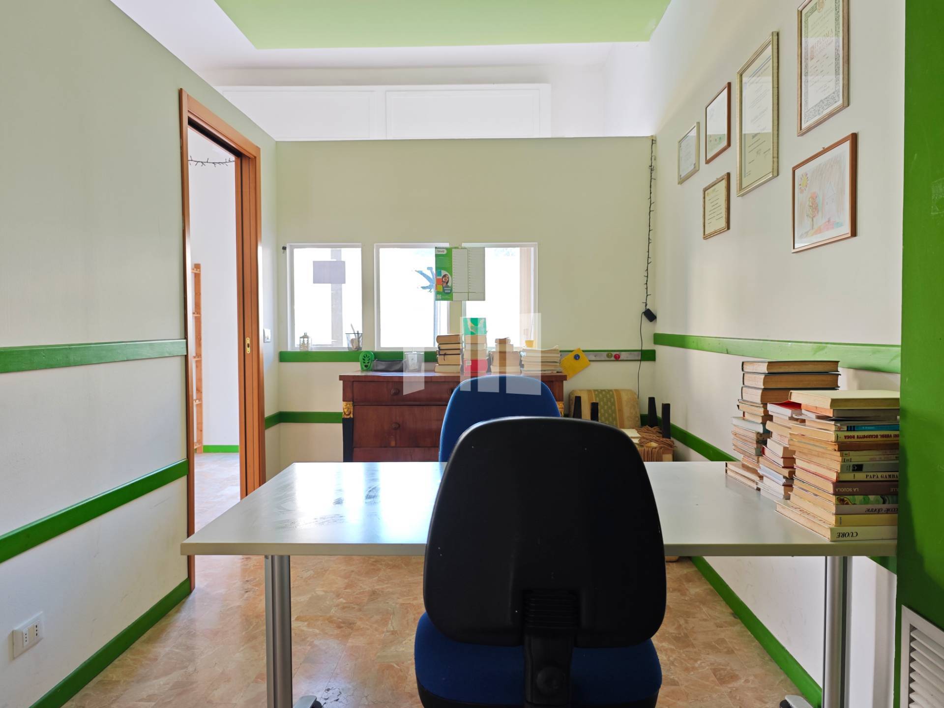 Locale commerciale in vendita a Giulianova, Giulianova Lido