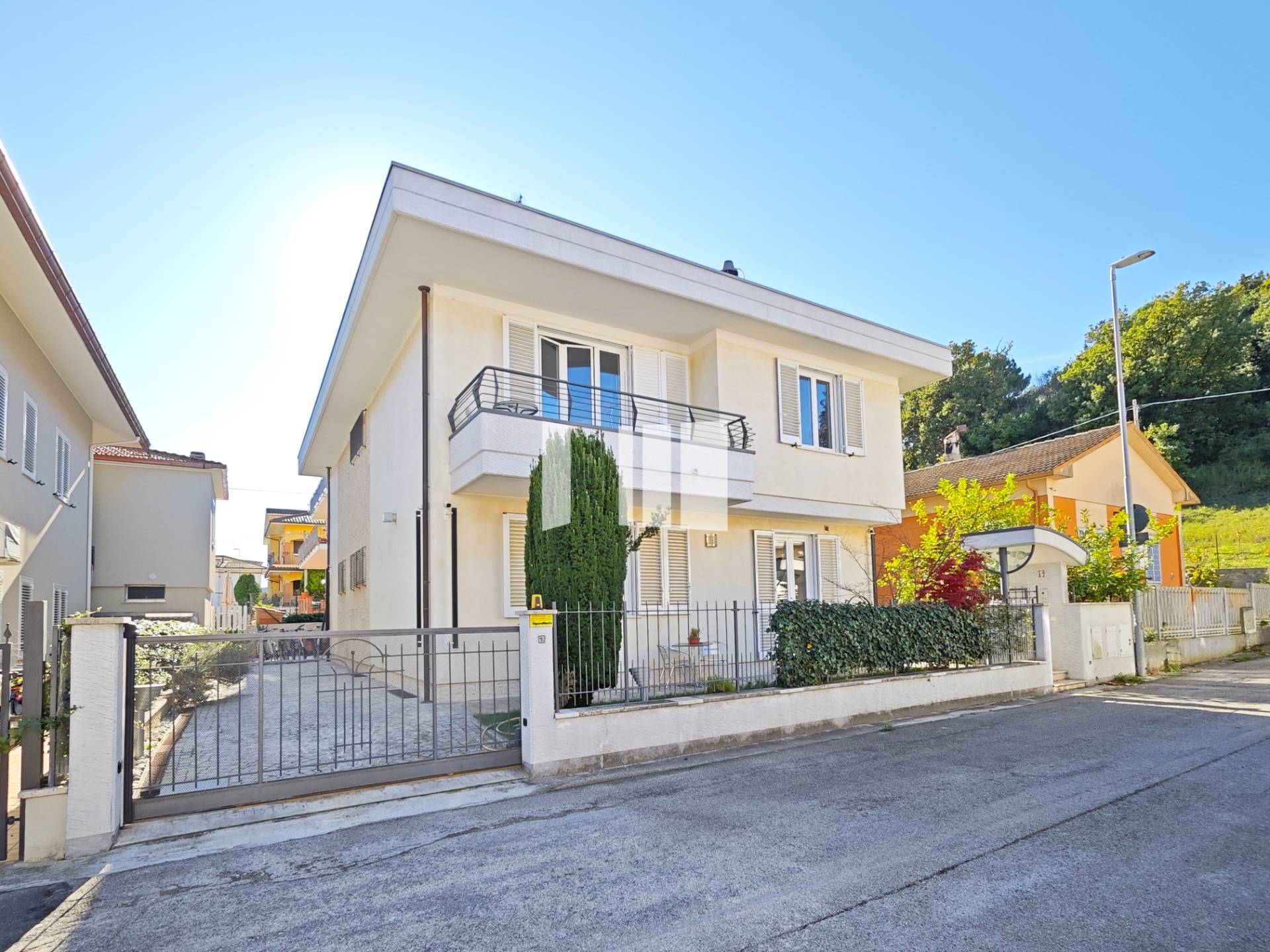 Villa in vendita a Giulianova, Giulianova Lido