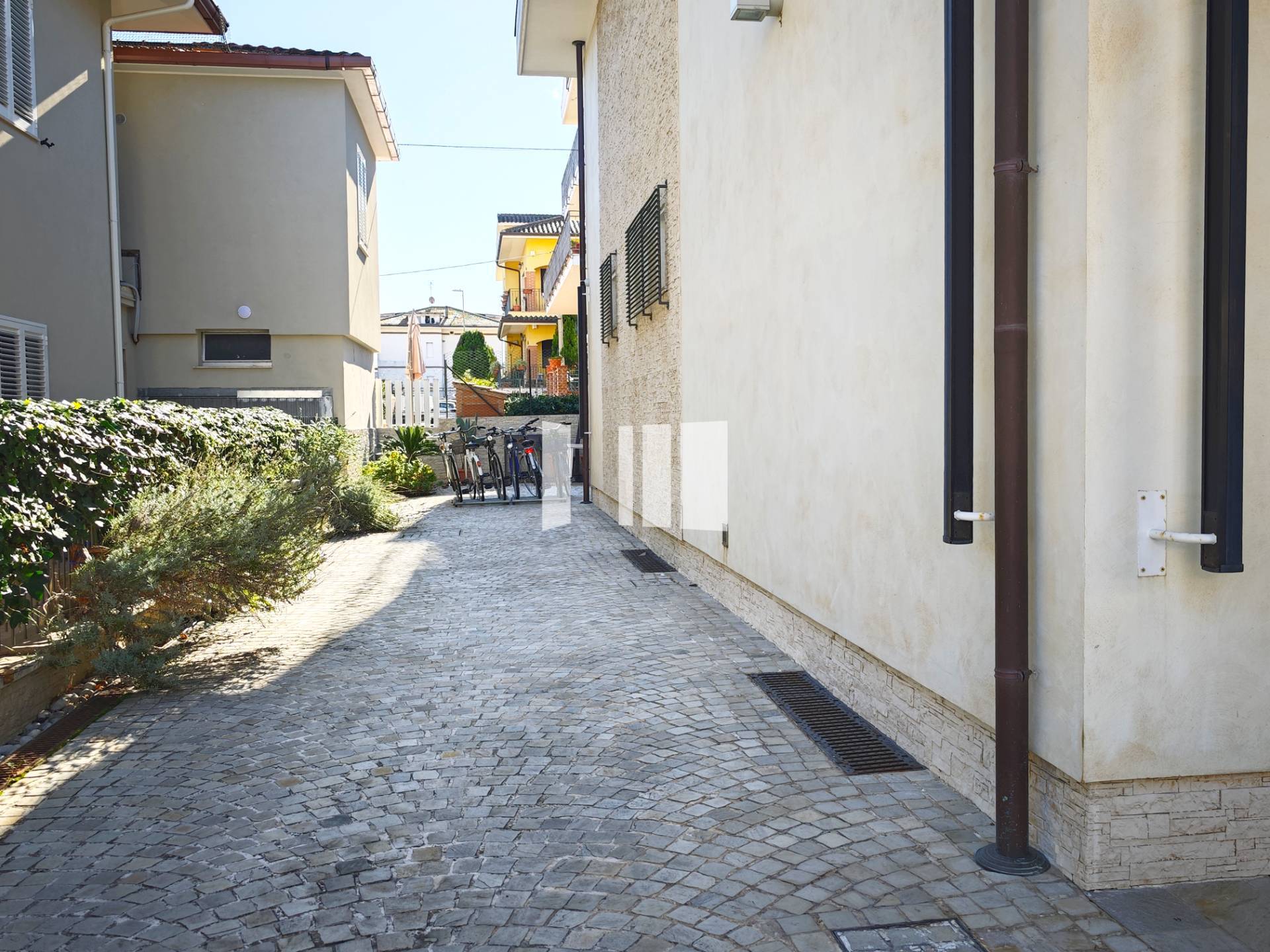 Villa in vendita a Giulianova, Giulianova Lido