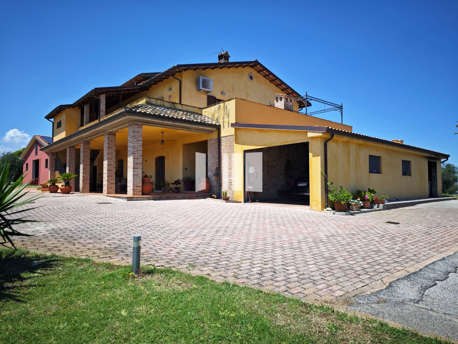 Villa in vendita a Notaresco