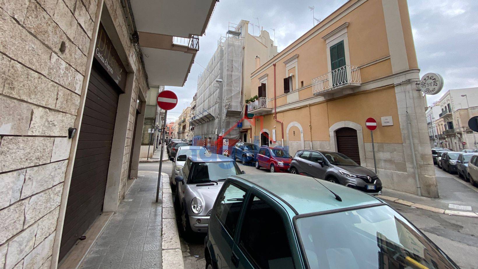 Locale commerciale in affitto a Trani, CENTRO