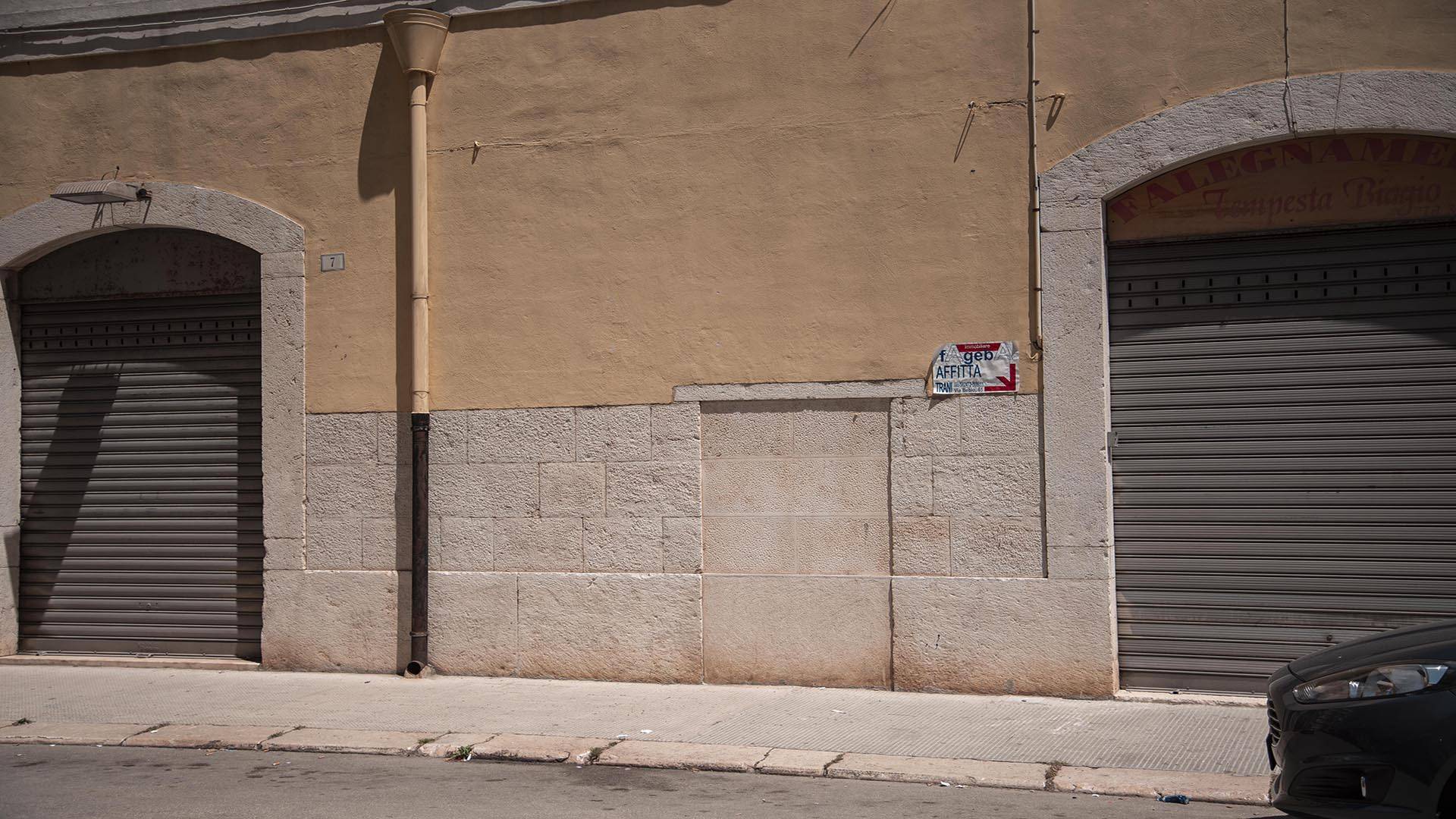 Locale commerciale in affitto a Trani, NORD