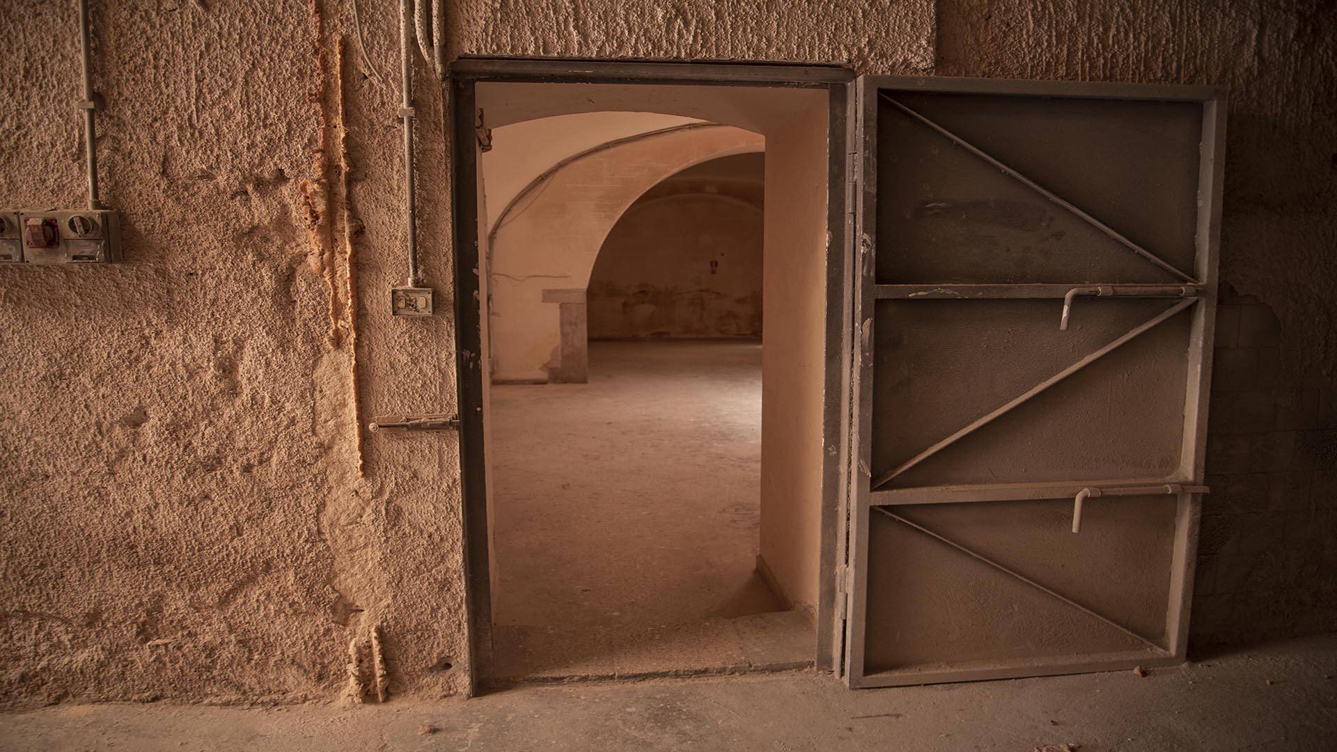 Locale commerciale in affitto a Trani, NORD