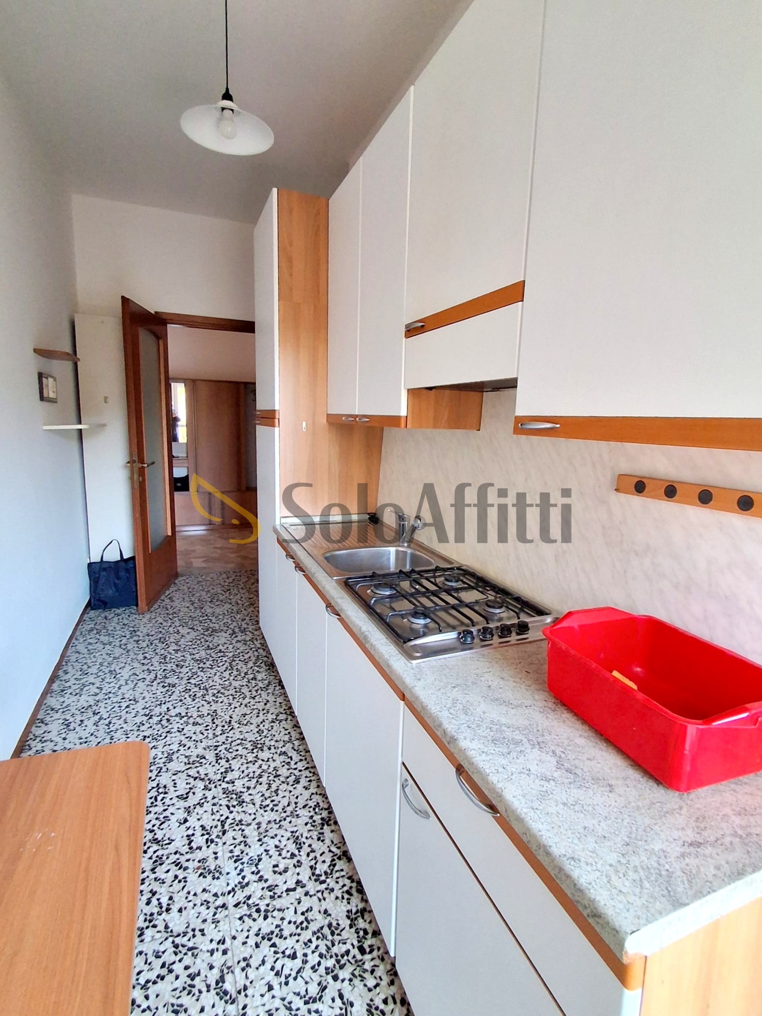 Quadrilocale con box in via montelungo 23, Como