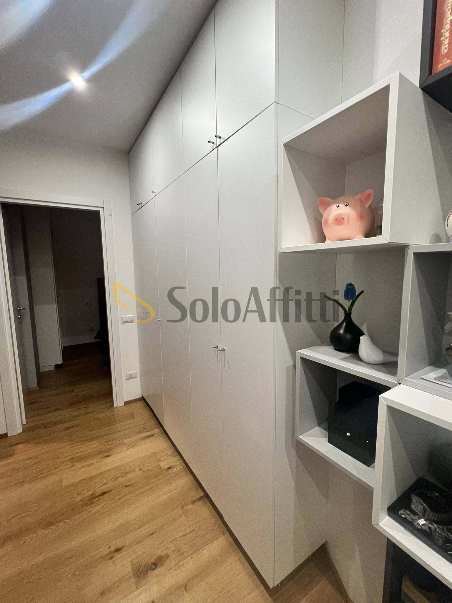 Bilocale ristrutturato in via napo torriani 25, Como