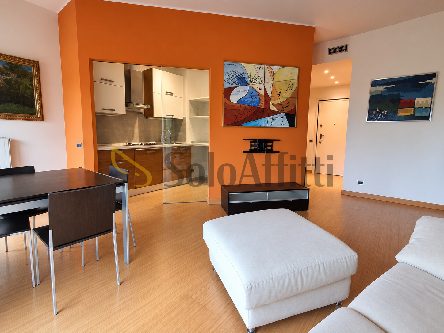 Trilocale classe A1 in via montelungo 25, Como