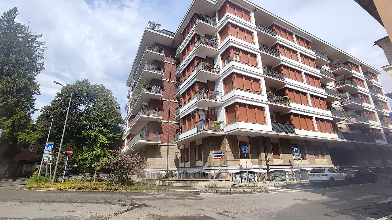 Appartamento monolocale in affitto ristrutturato a Varese in via della brunella 1, 15 locali, 25 mq #finsubito richiedi mutuo fino 100%