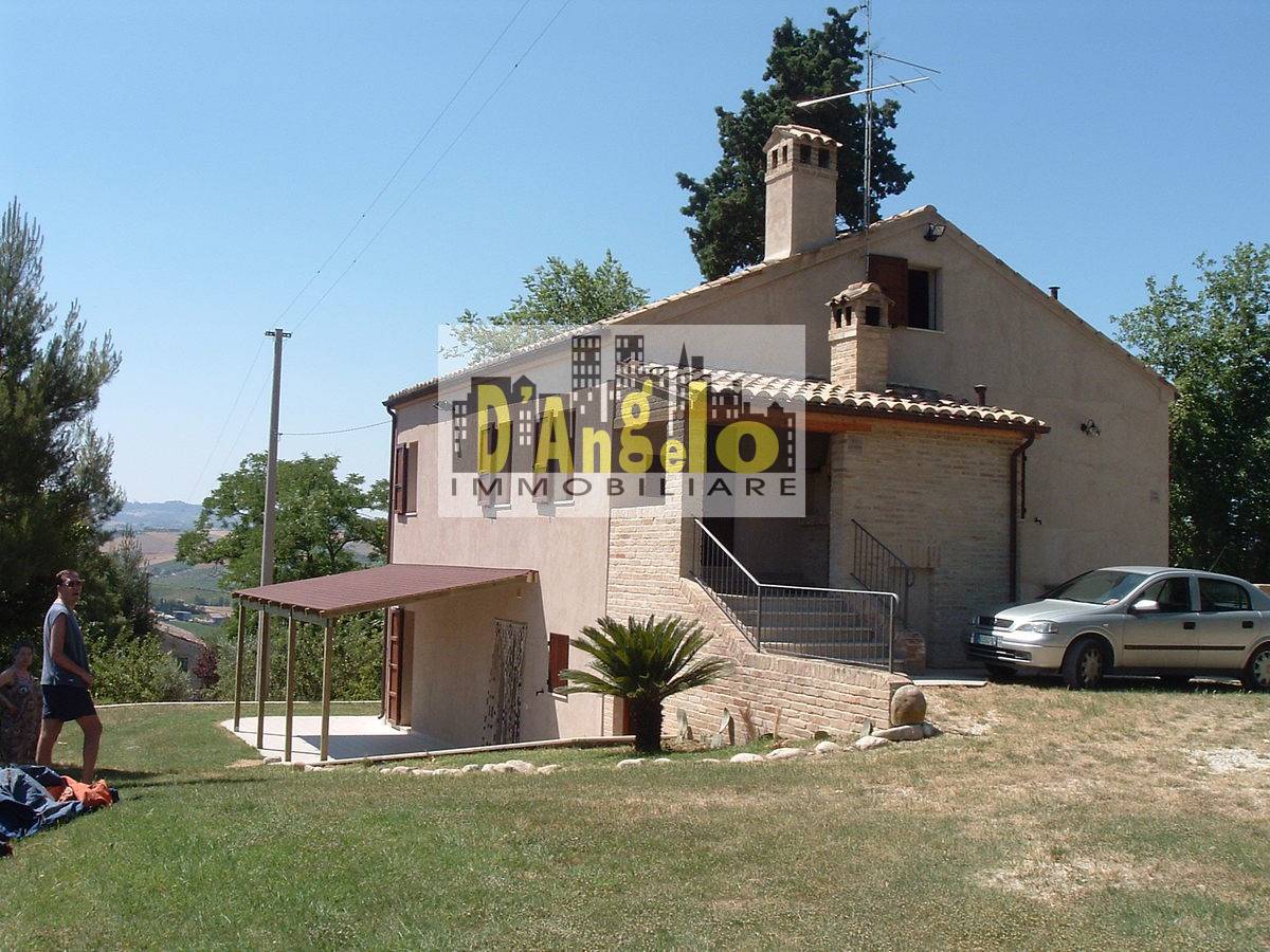 Casa singola in affitto a Offida