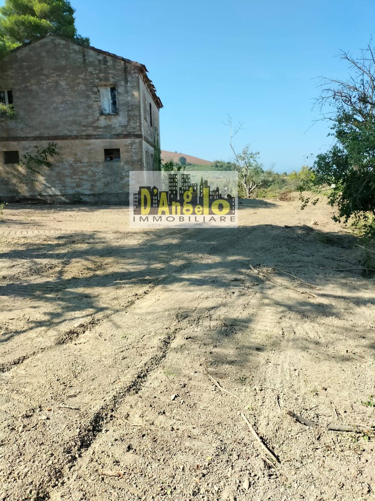 Casale Colonico in vendita a Montefiore dell'Aso, Aso