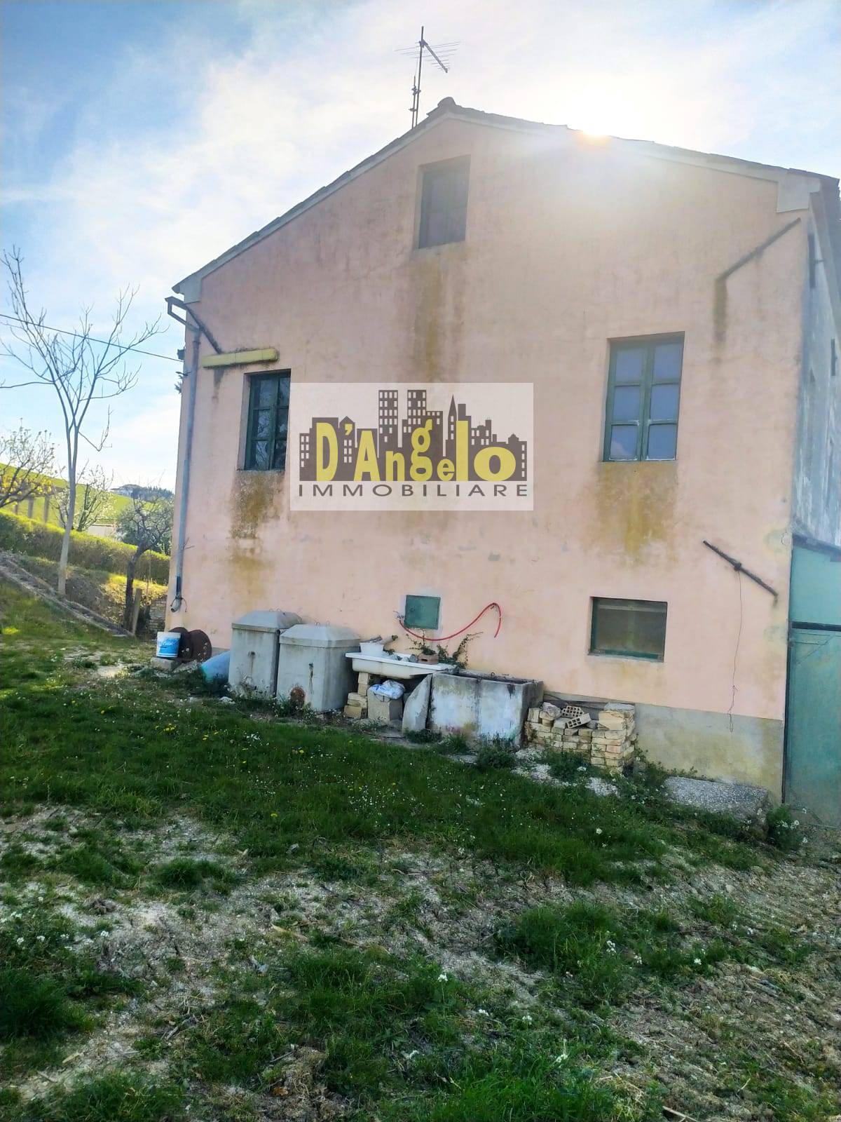 Casa singola in vendita a Offida