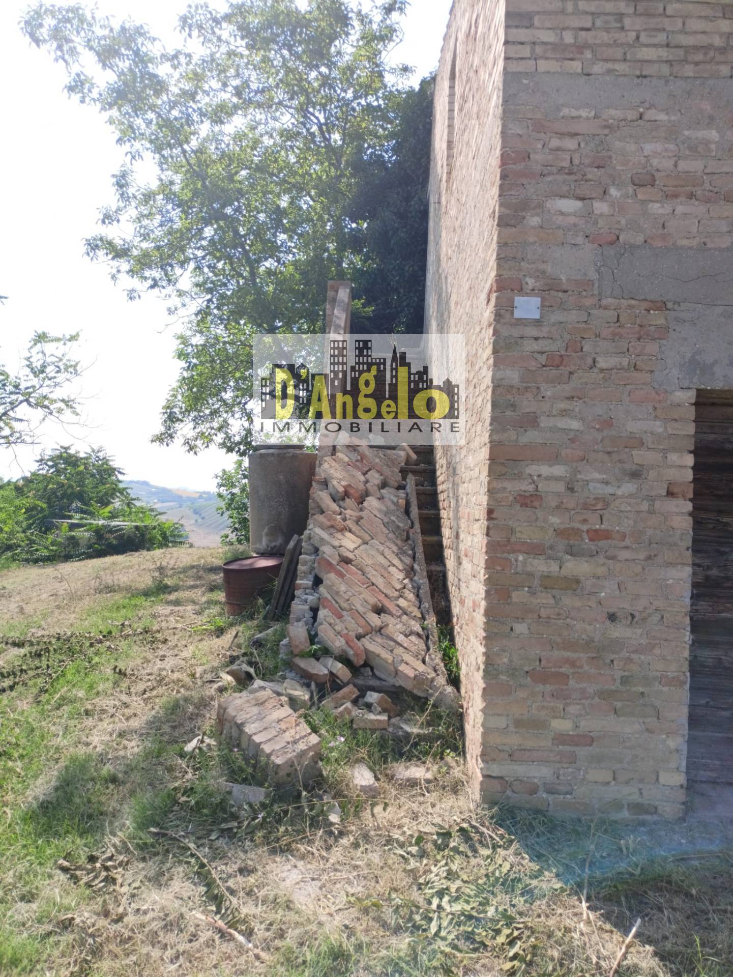 Casa singola in vendita a Carassai