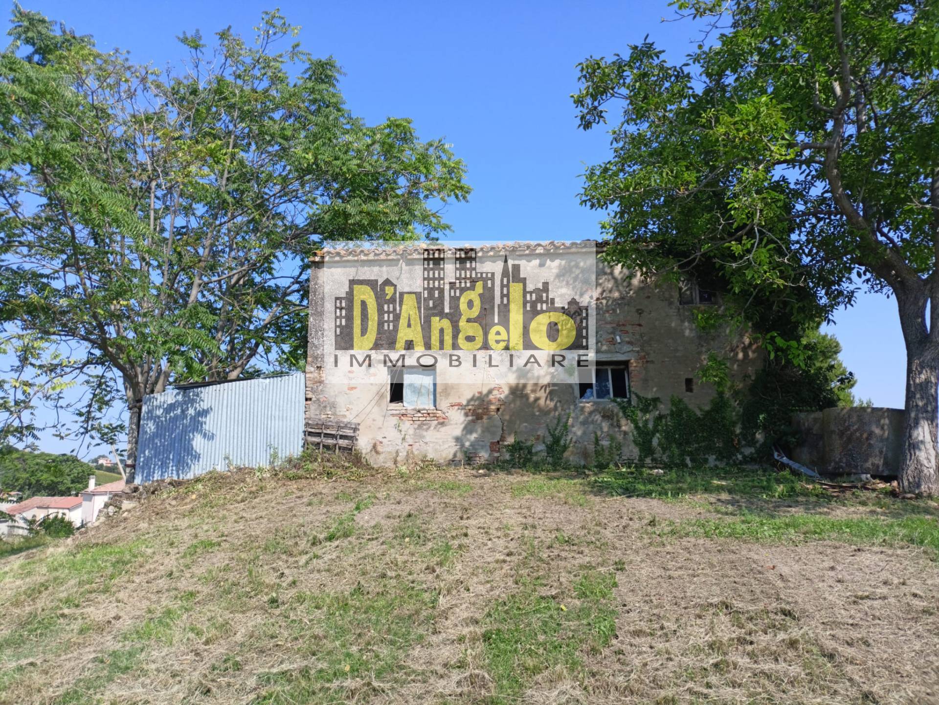 Casa singola in vendita a Carassai