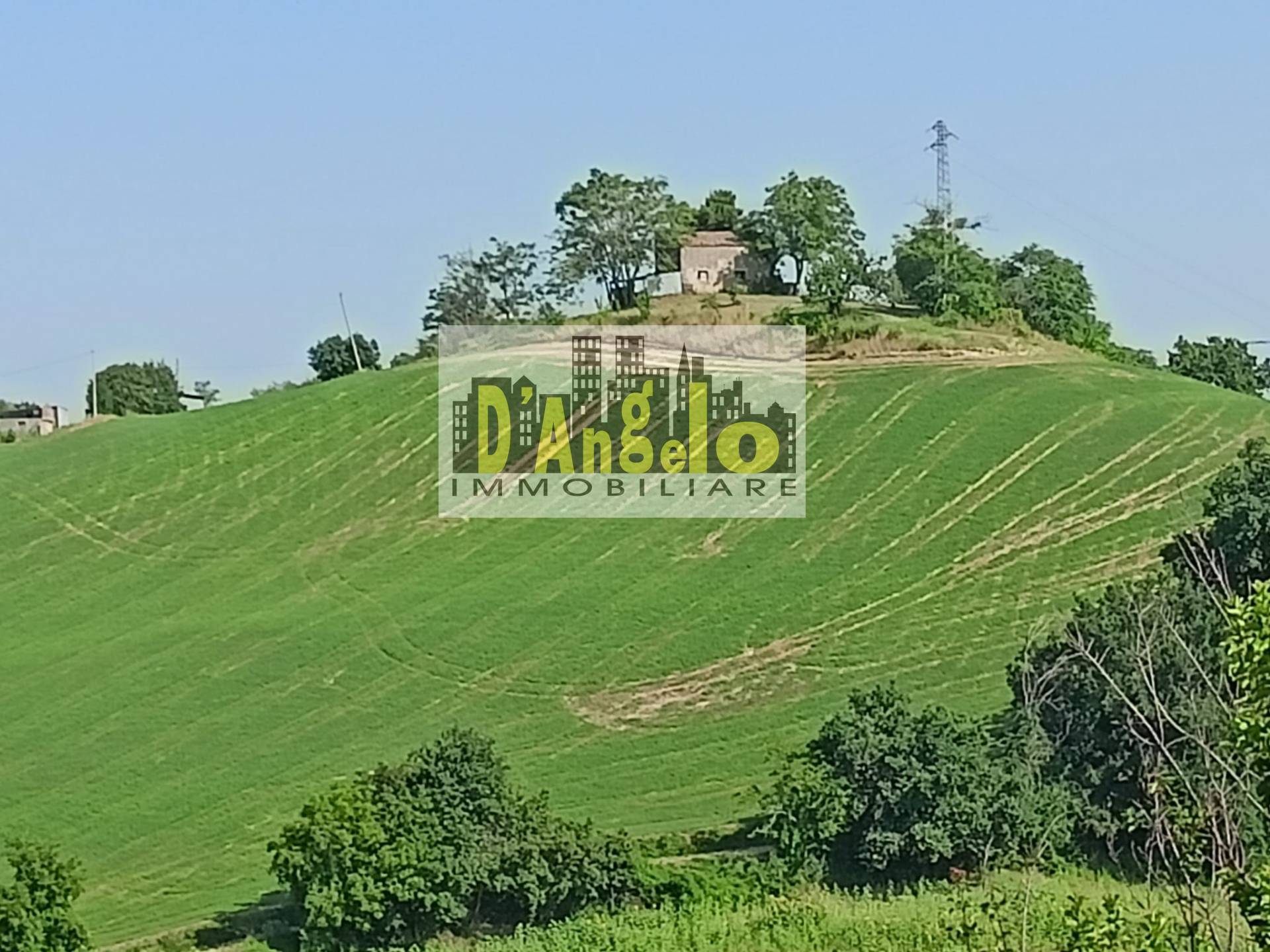 Casa singola in vendita a Carassai