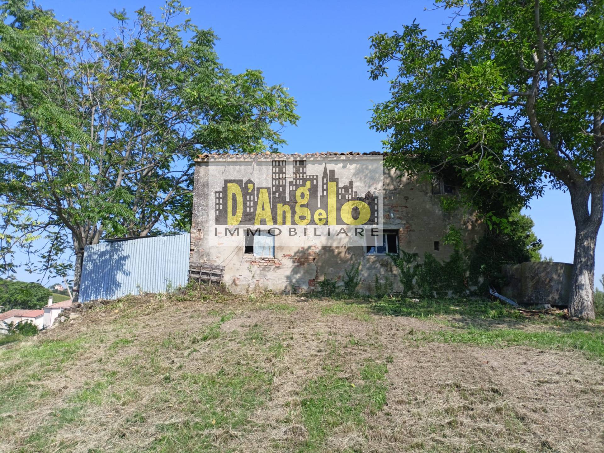 Casa singola in vendita a Carassai