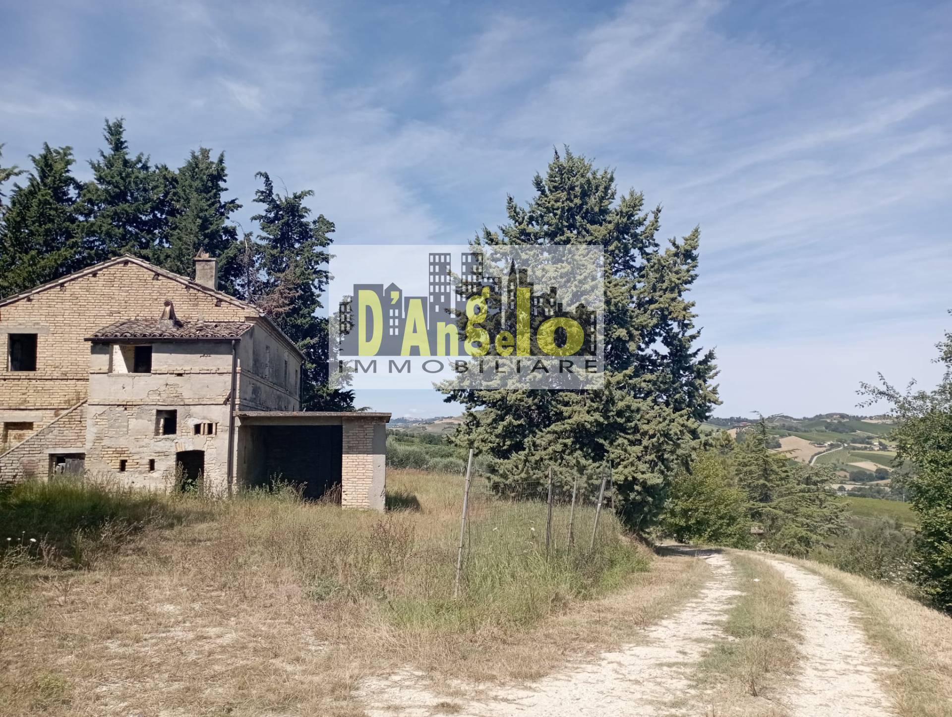 Casa singola in vendita a Offida