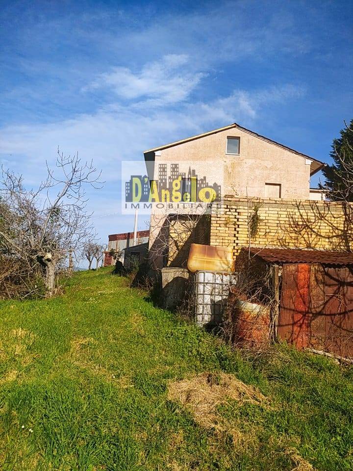 Casa singola in vendita a Offida