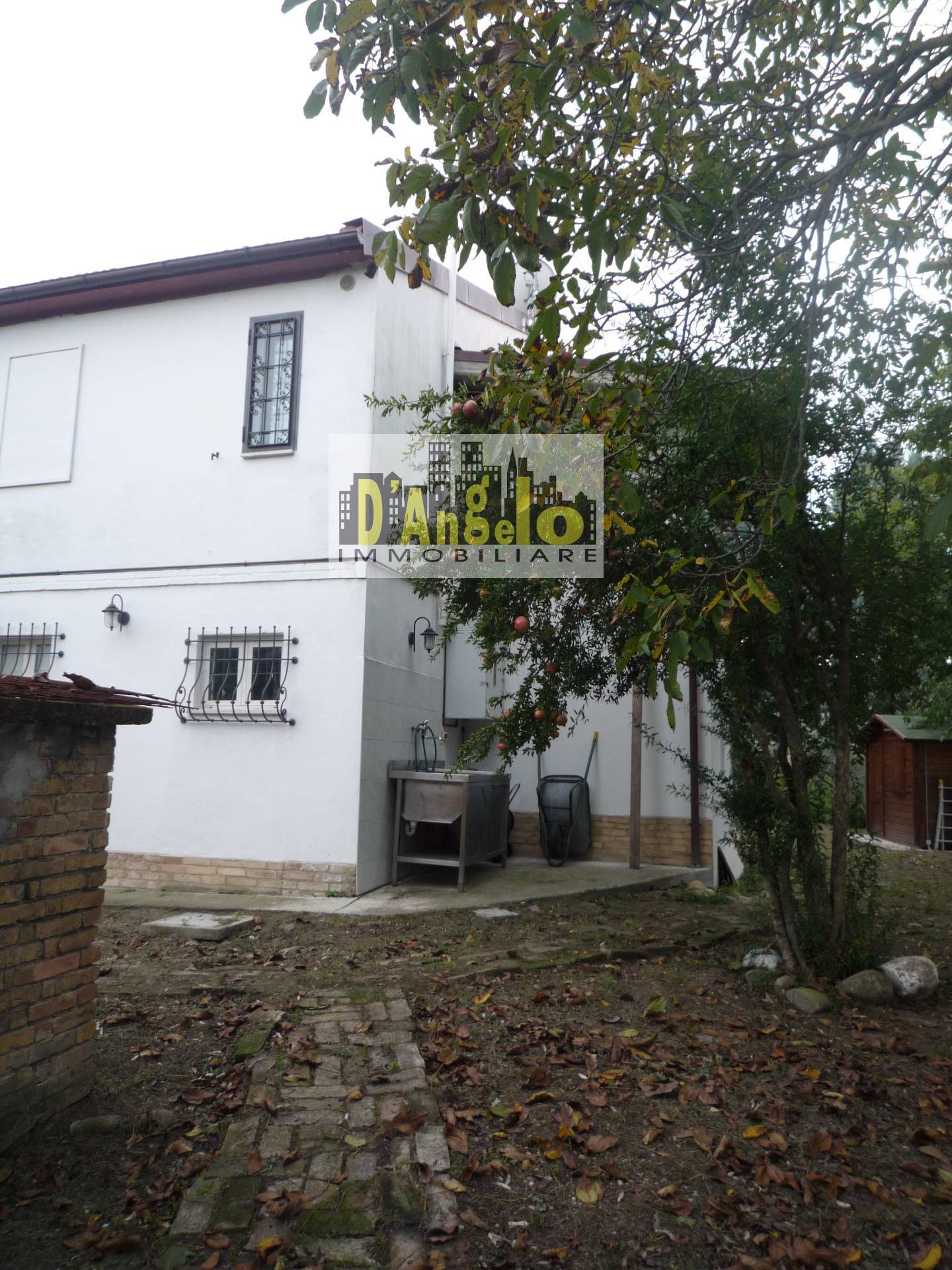 Casa singola in vendita a Castignano