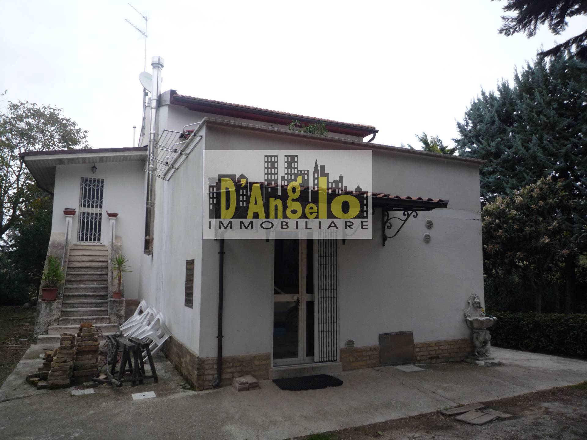 Casa singola in vendita a Castignano