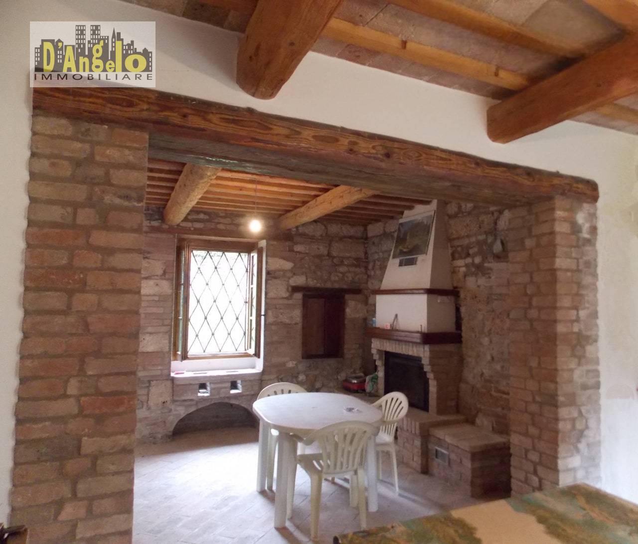 Villino in vendita a Sarnano