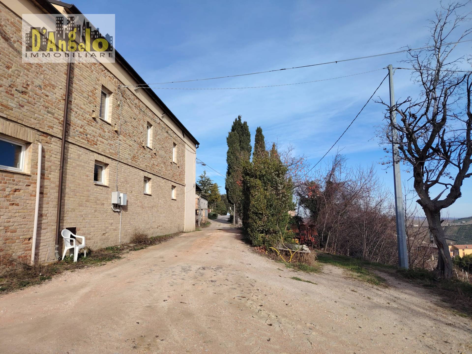 Casa indipendente in vendita a Cossignano