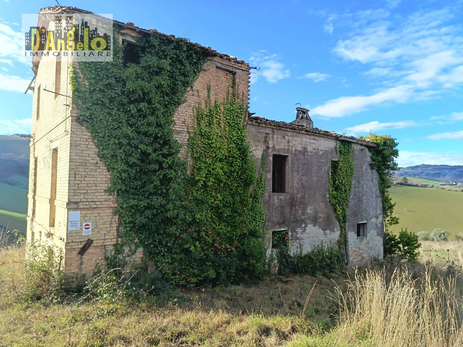 Rudere in vendita a Offida