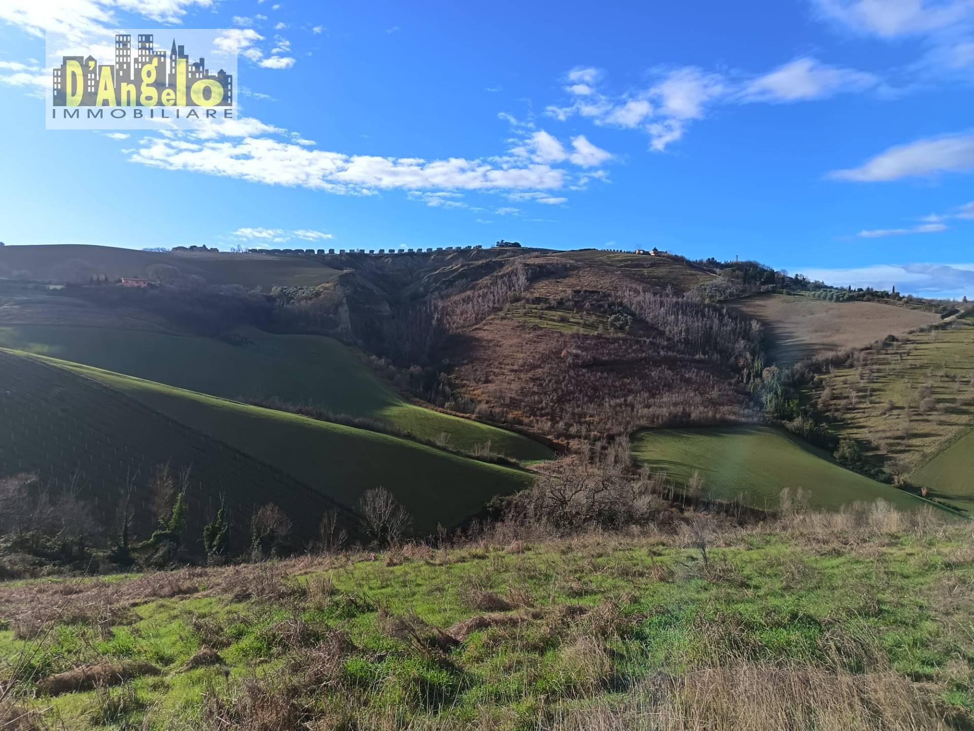 Rudere in vendita a Offida