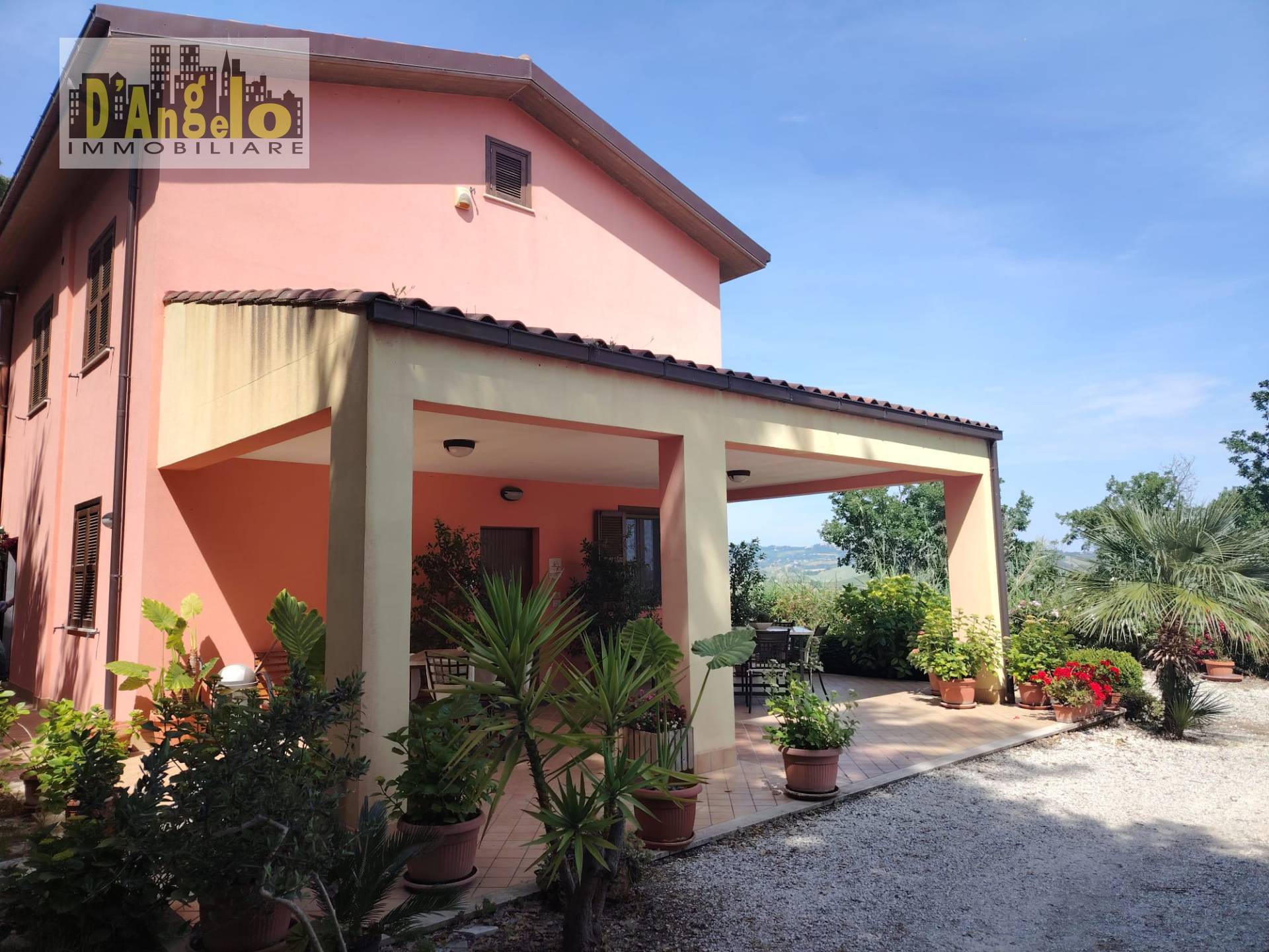 Villa in vendita a Offida
