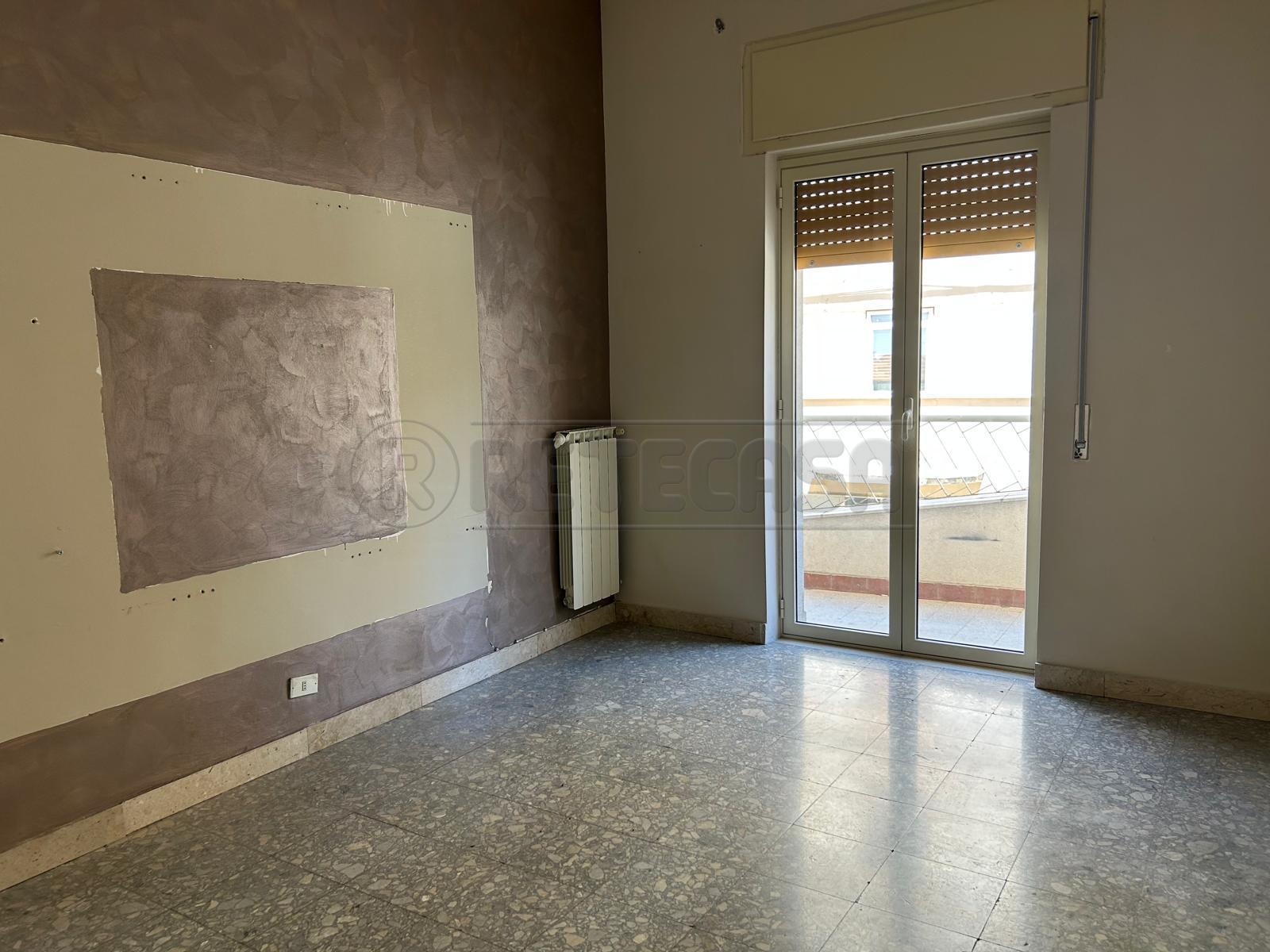 Trilocale in affitto in via gorizia 112, Caltanissetta