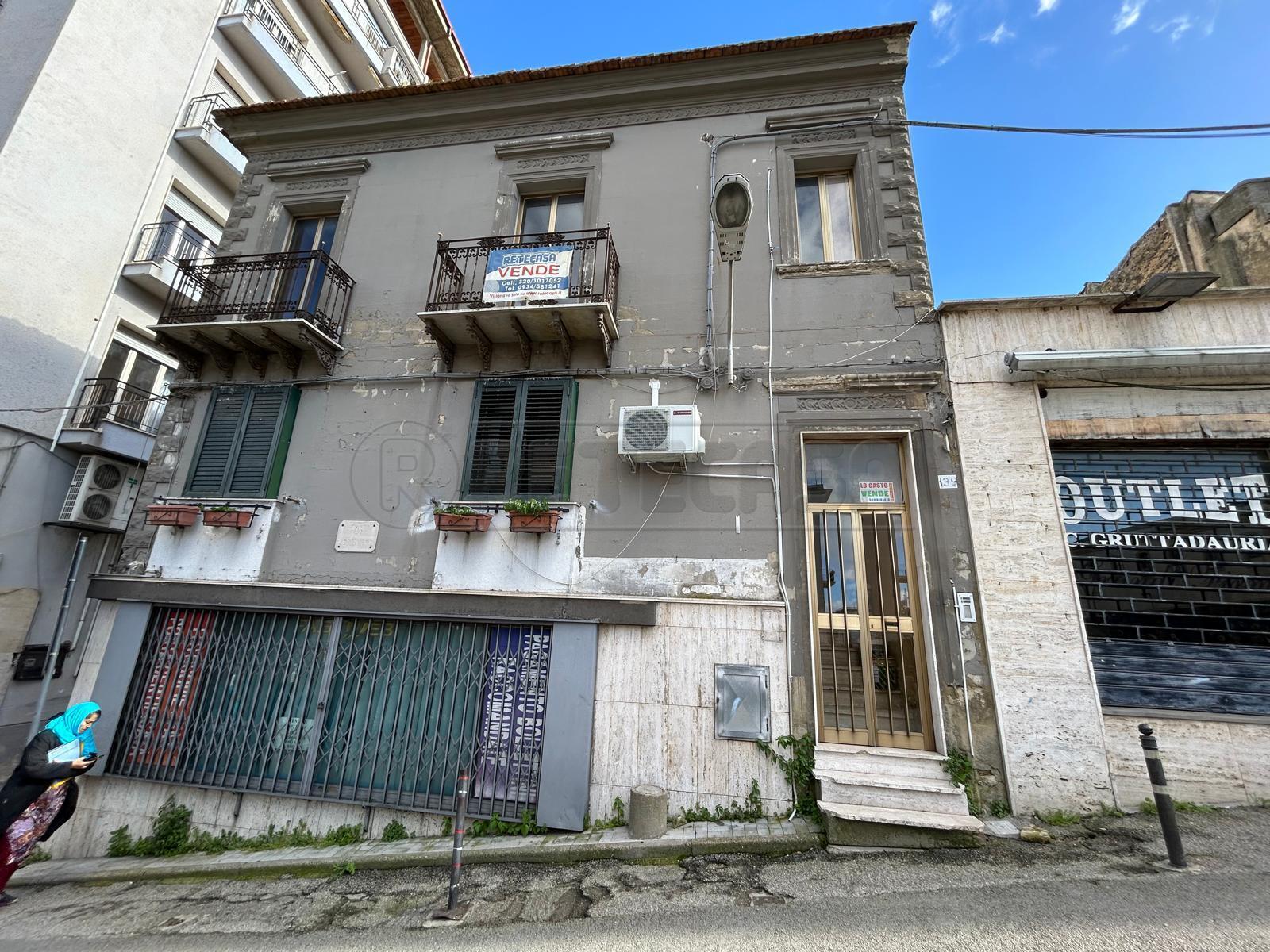 Trilocale in vendita in via xx settembre 139, Caltanissetta