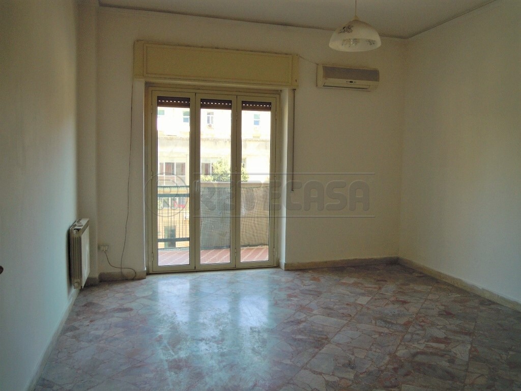 Ufficio in affitto in via libert� 12, Caltanissetta