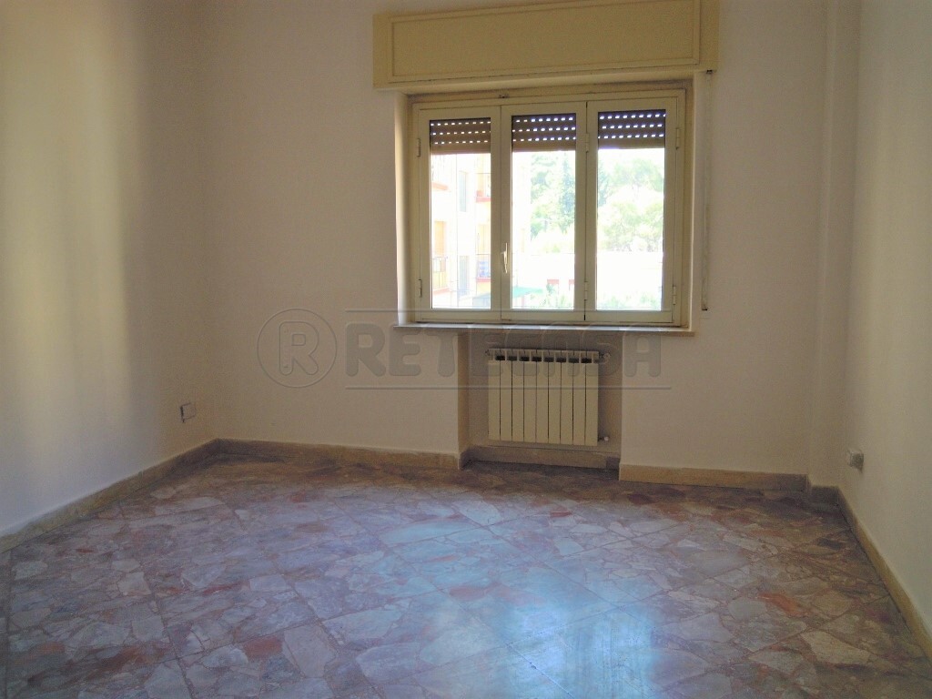 Ufficio in affitto in via libert� 12, Caltanissetta