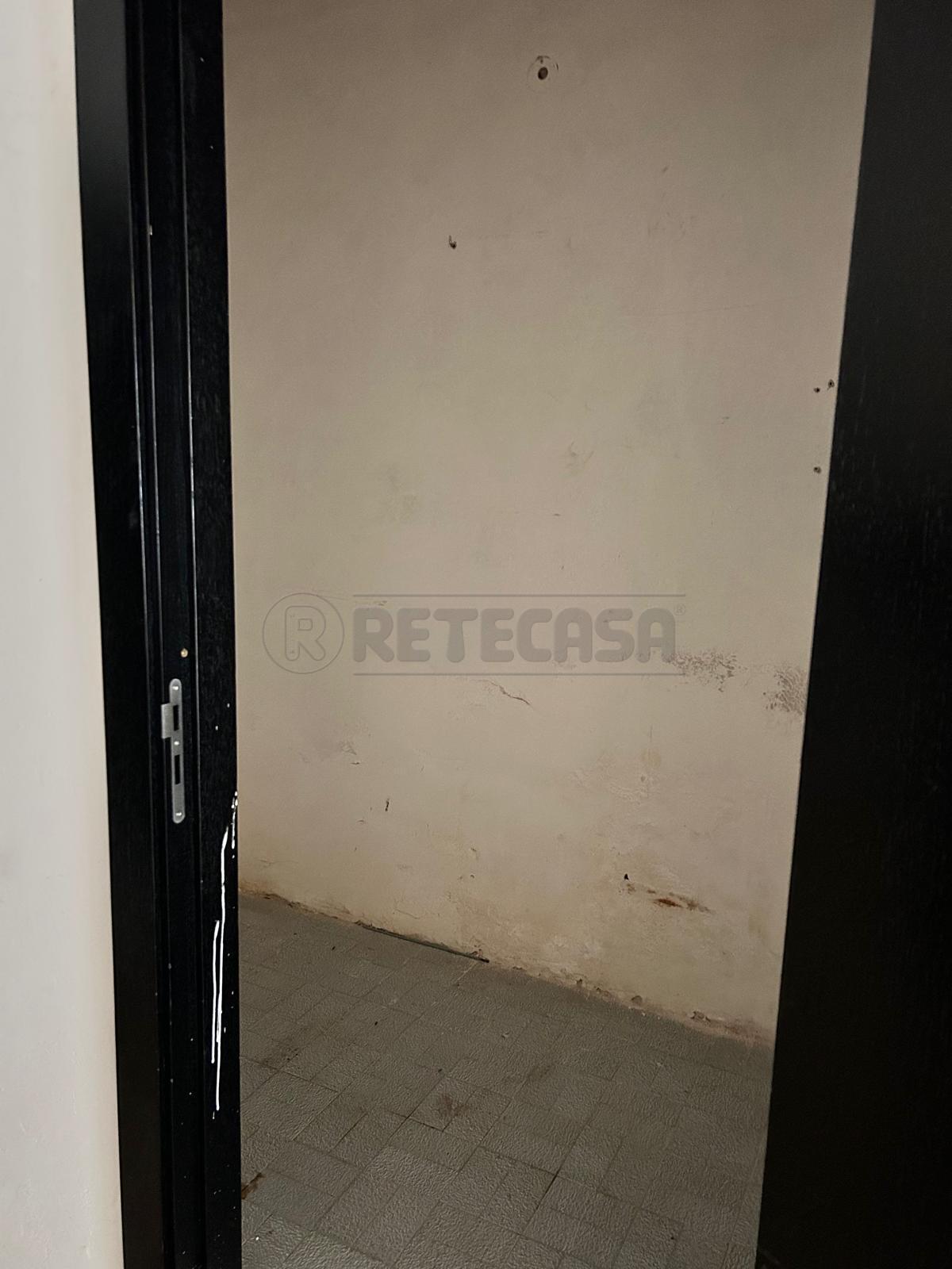 Magazzino in vendita in via toscana 38, Caltanissetta