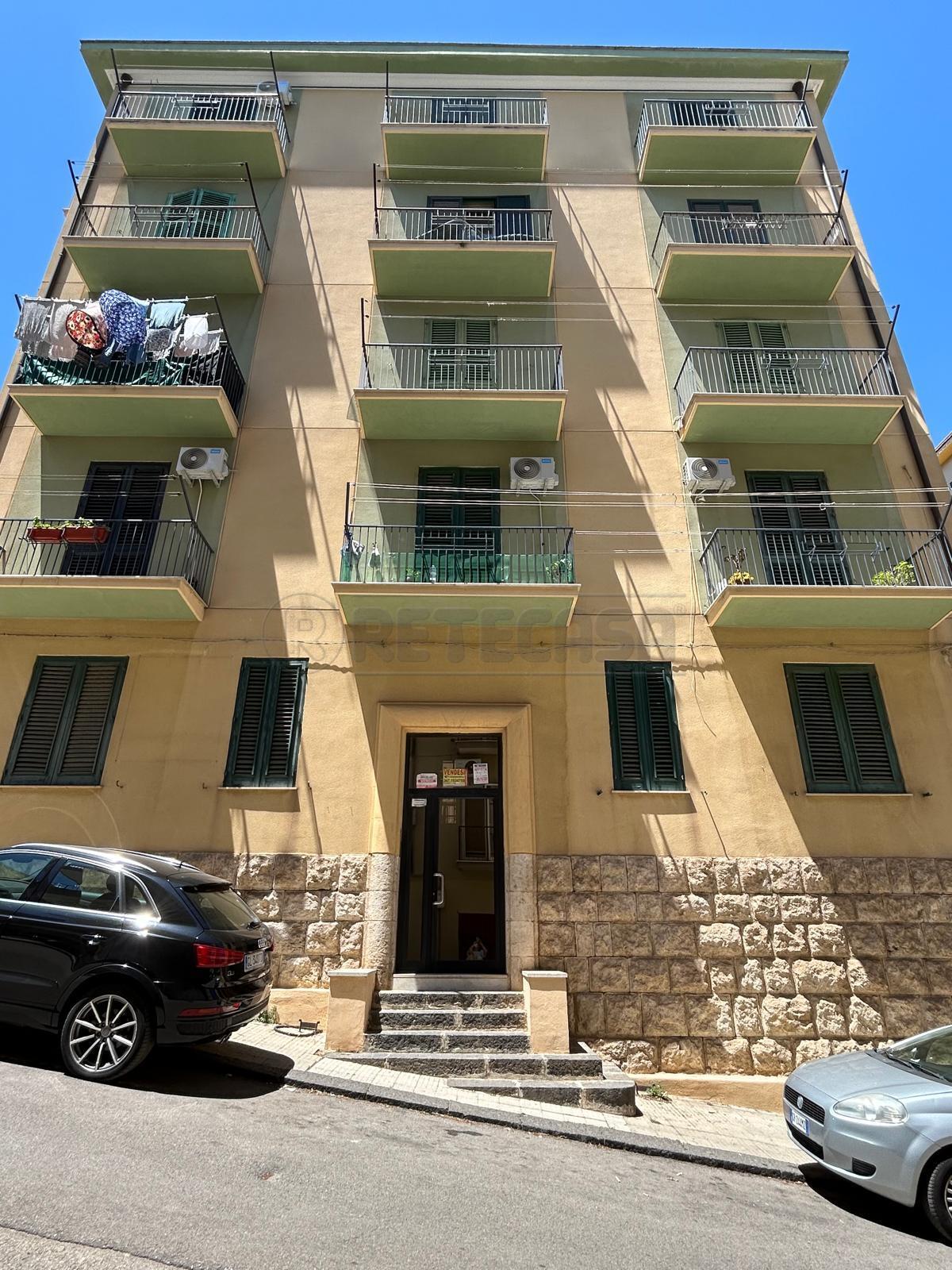 Trilocale in vendita in via val d'aosta 19, Caltanissetta