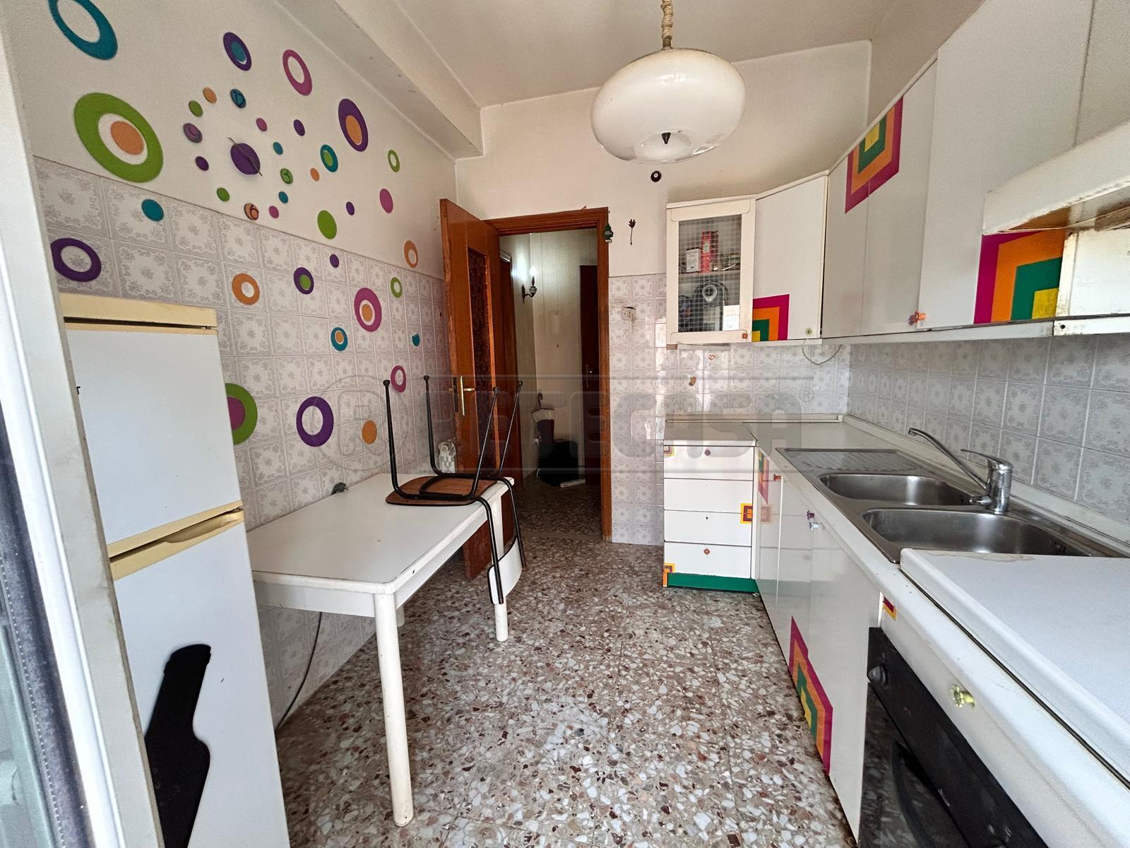 Trilocale da ristrutturare in via istria 4, Caltanissetta