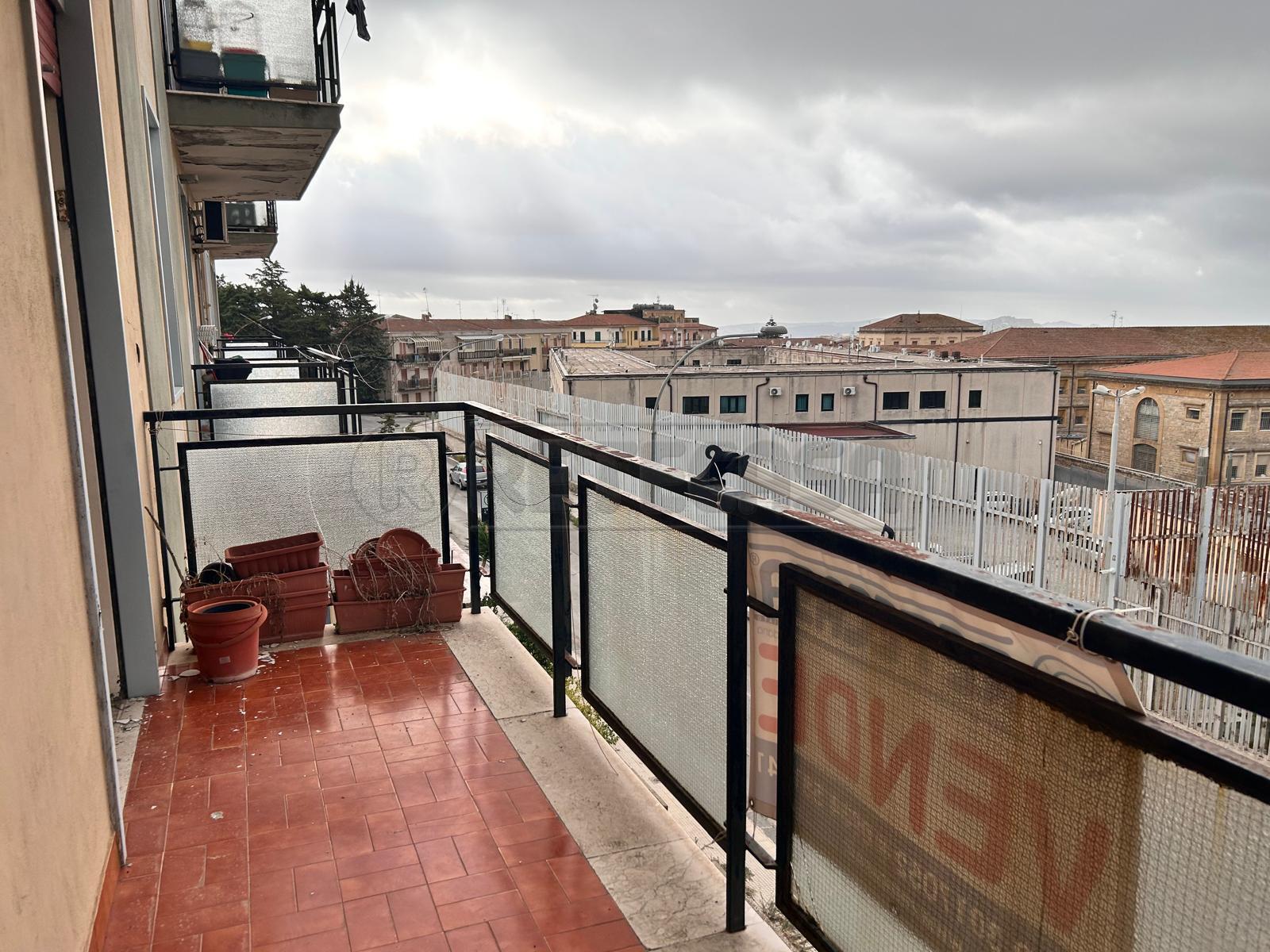 Quadrilocale in vendita in via federico de roberto 21, Caltanissetta