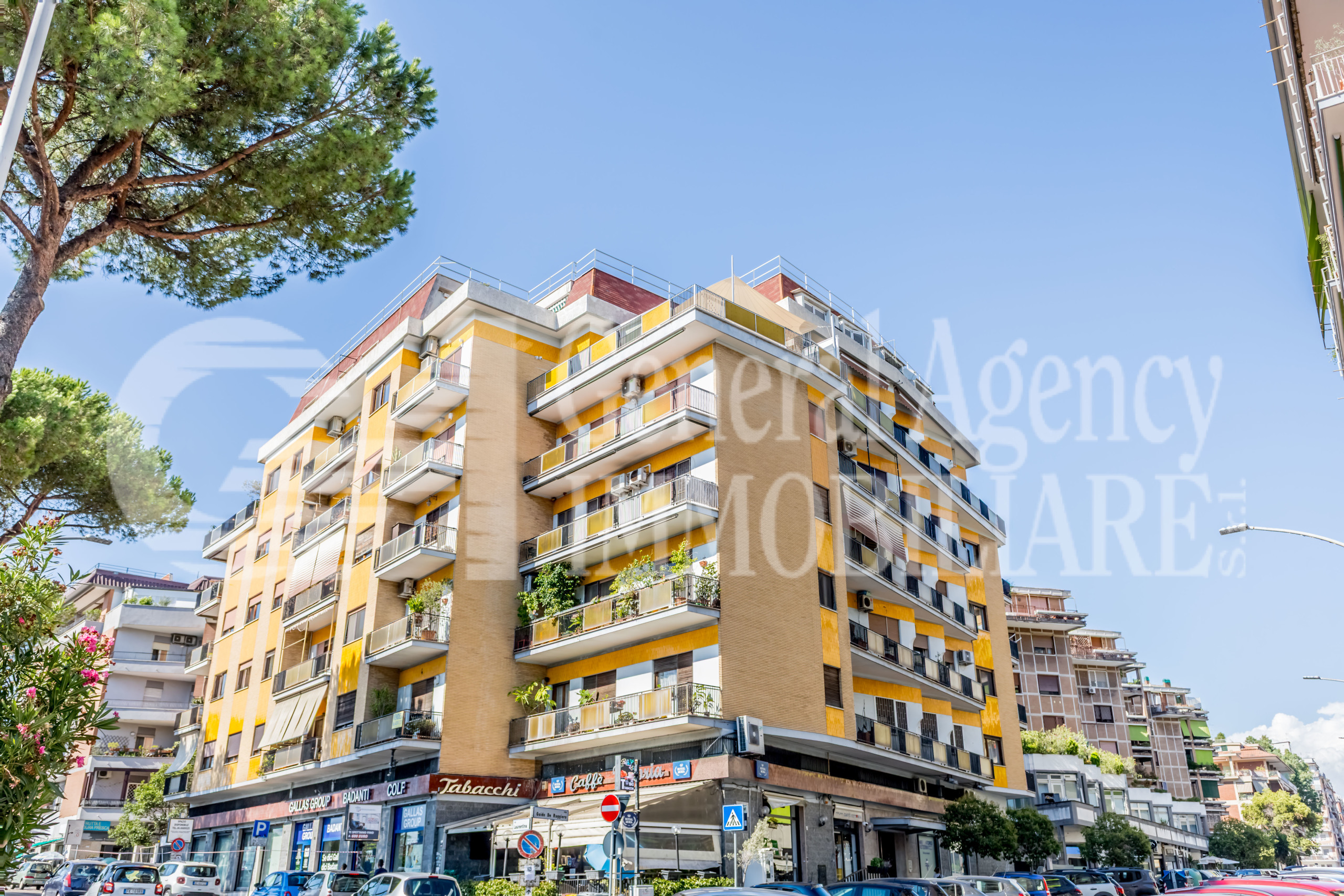 Appartamento in vendita in via guido de ruggiero, Roma